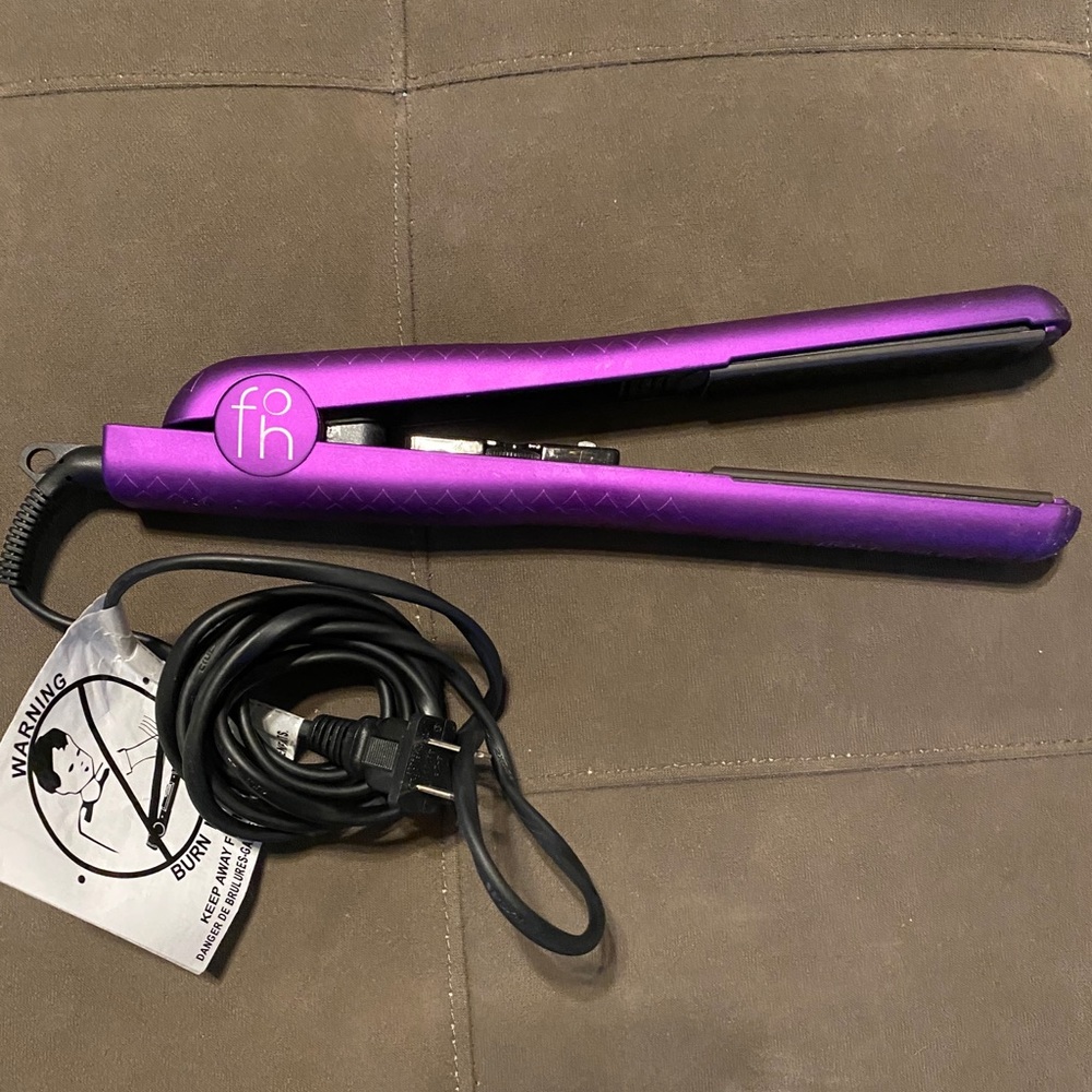 Fahrenheit Hair Care System - Flat Iron